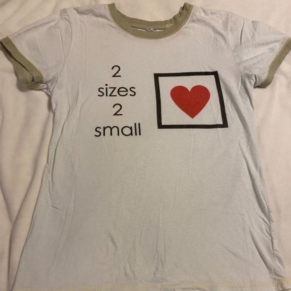 4/$10 Grinch Heart T shirt - bundle 3for$10 special